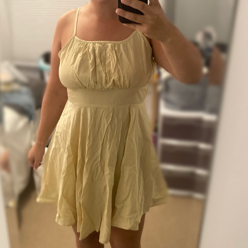 SHEIN pale yellow solid ruched bust cami dress size large (8/10)